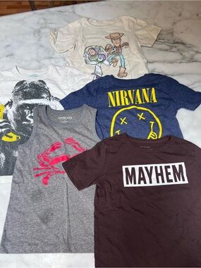 Size 4-5T Tee Shirt Bundle